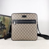 Gucci Replica Beige GG Supreme flat messenger