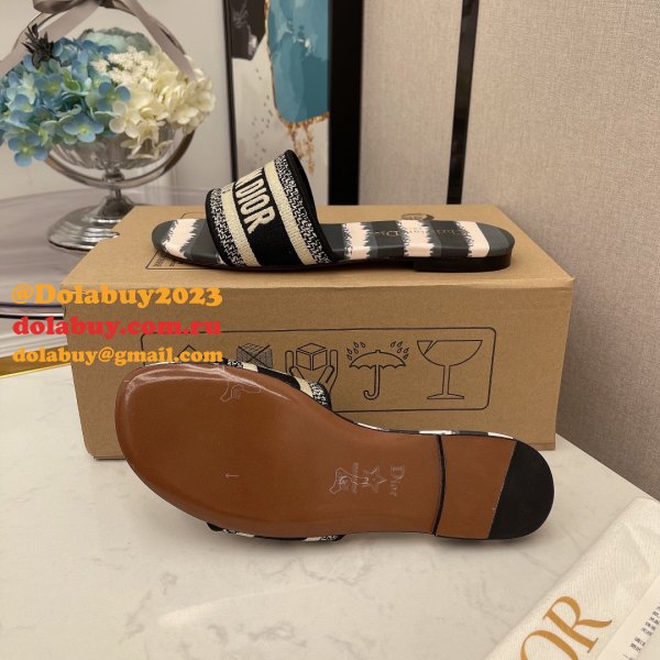 2021 Replica Christian Dior One-word embroidered slippers Shoes