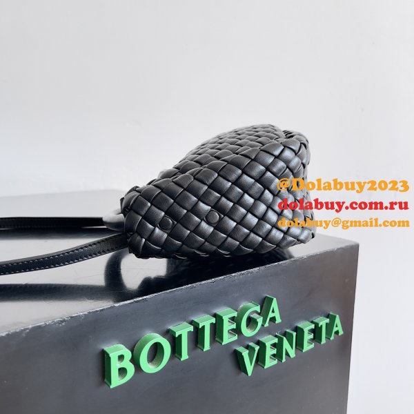 New BOTTEGA VENETA COBBLE Top Handle Bag