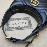 Gucci Best 699514 GG Marmont half-moon-shaped Replica bag